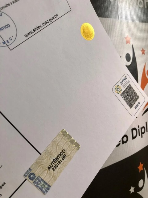 Imagem de prova social da Digital Diplomas